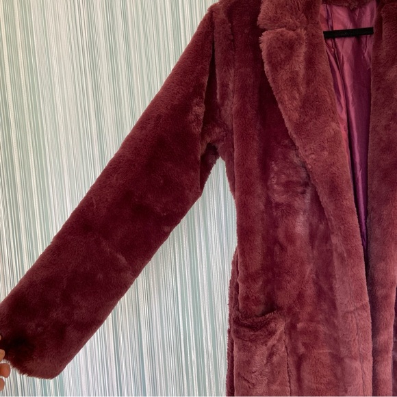Faux Fur Maxi Coat Size US6 NWOT - Picture 13 of 17